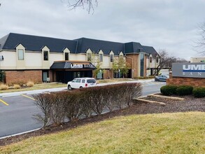 15301 W 87th Street Pky, Lenexa, KS for rent Building Photo- Image 1 of 3