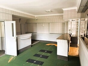 Moor Ct, Newcastle Upon Tyne to rent Interior Photo- Image 1 of 2