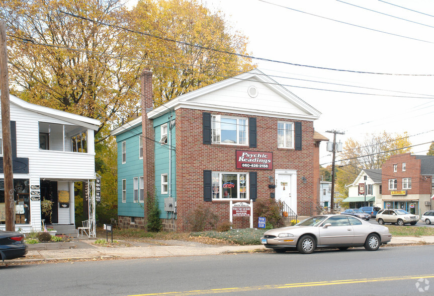 772 S Main St, Plantsville, CT for sale - Primary Photo - Image 1 of 1