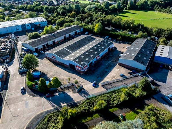 6 Bontoft St, Hull to rent Building Photo- Image 1 of 5