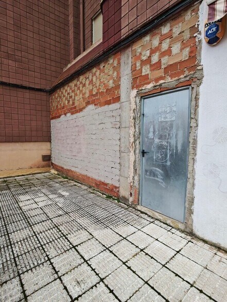 Build-to-Rent in Cuenca, Cuenca for sale - Building Photo - Image 2 of 2