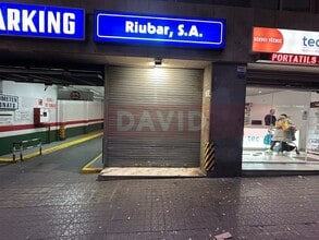 Retail in Barcelona, Barcelona to rent Interior Photo- Image 2 of 6