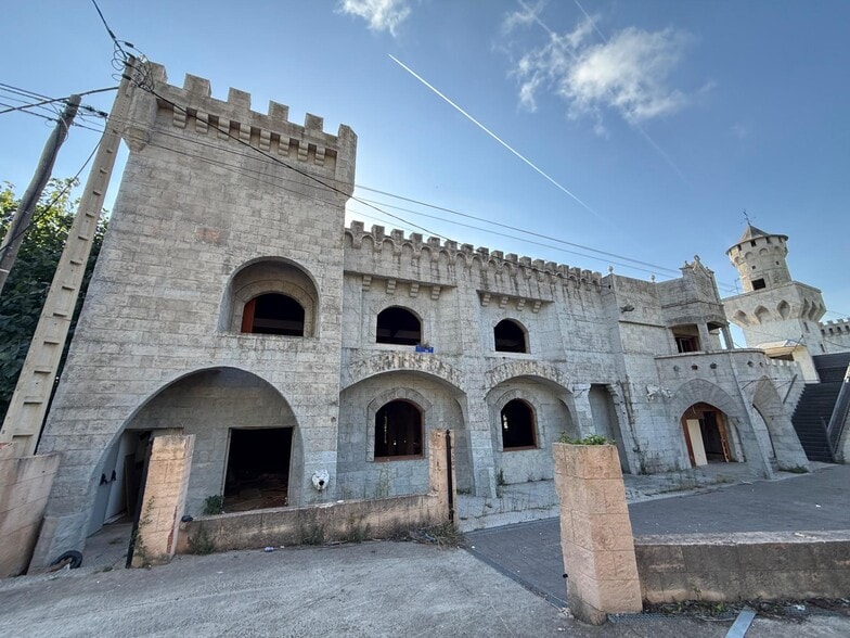 Retail in Alcover, Tarragona for sale - Interior Photo - Image 3 of 10