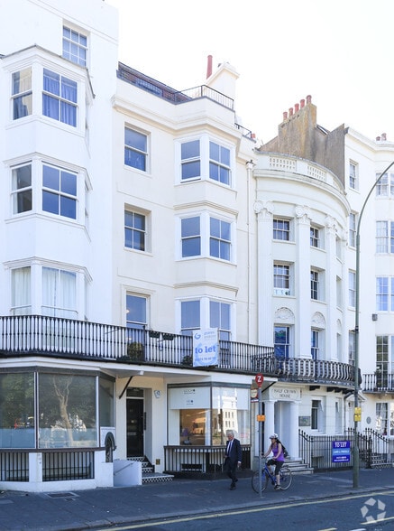 25 Old Steine, Brighton to rent - Primary Photo - Image 1 of 4