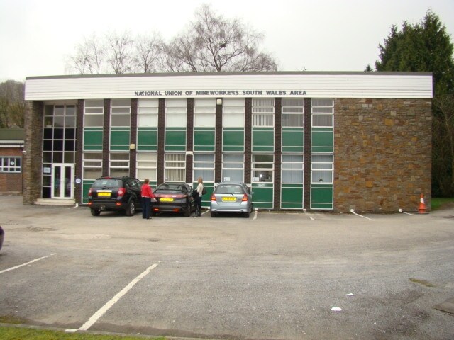 Woodland Ter, Pontypridd to rent Primary Photo- Image 1 of 3