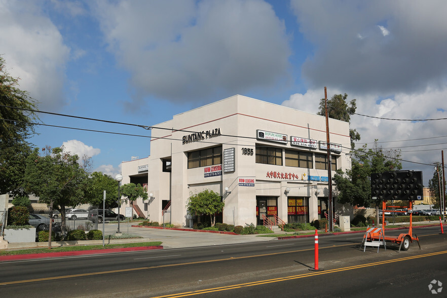 1835 S Del Mar Ave, San Gabriel, CA for rent - Primary Photo - Image 1 of 3