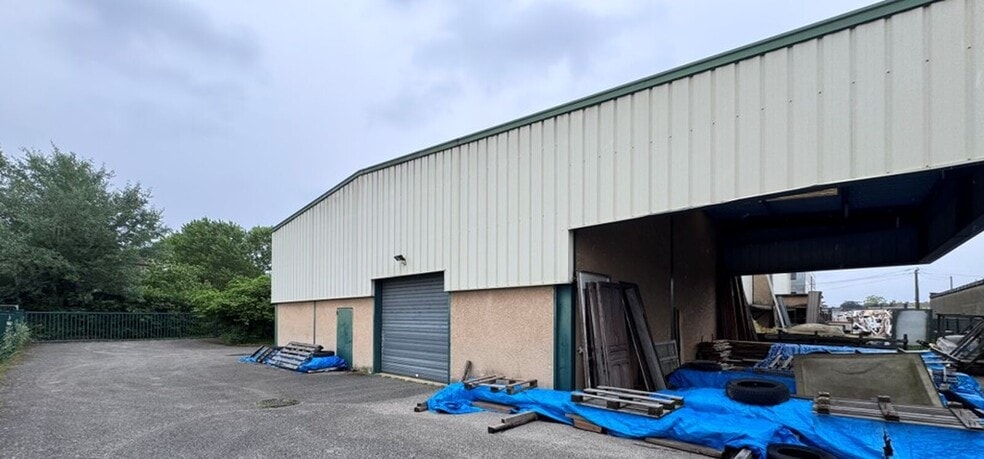 Industrial in Rillieux La Pape for sale - Building Photo - Image 3 of 9