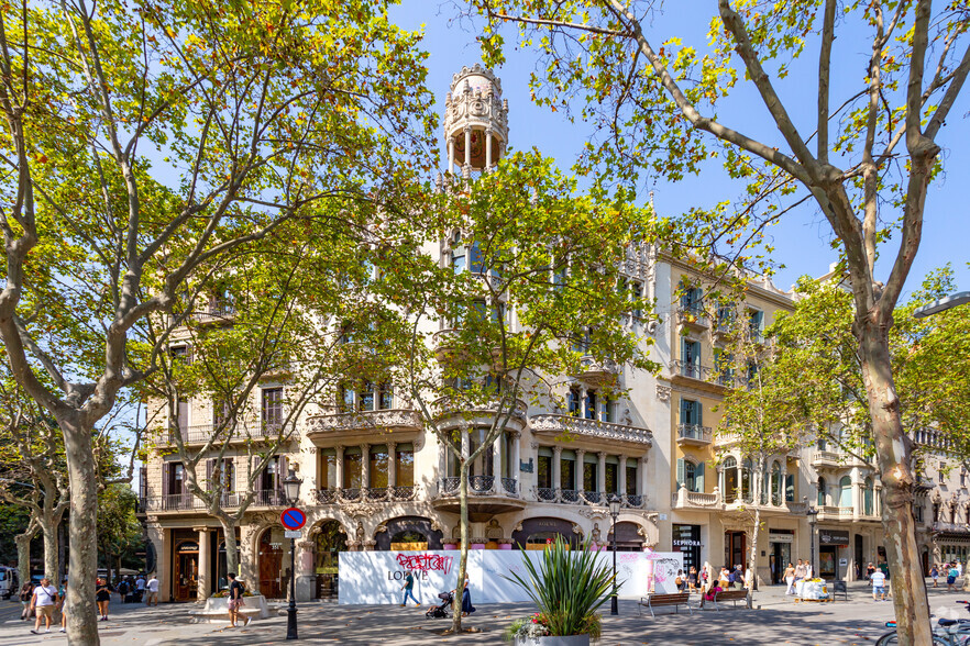 Passeig De Gràcia, 35, Barcelona, Barcelona for rent - Building Photo - Image 3 of 6