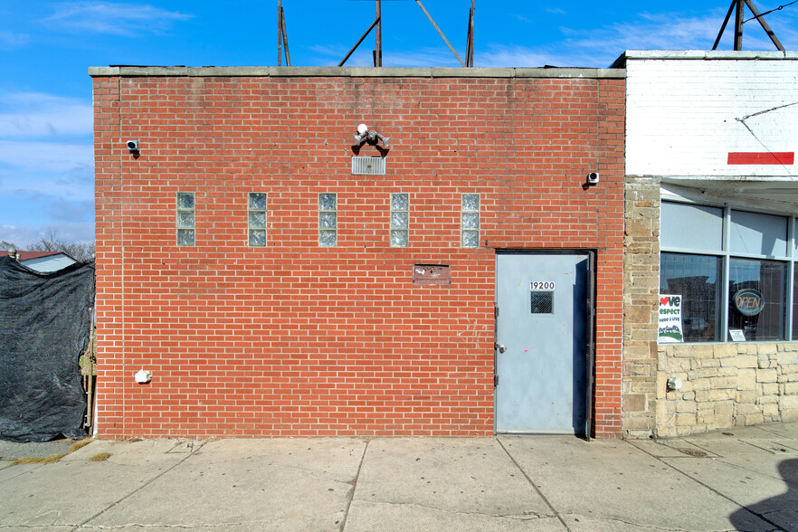 19200 Conant St, Detroit, MI for sale - Building Photo - Image 2 of 16