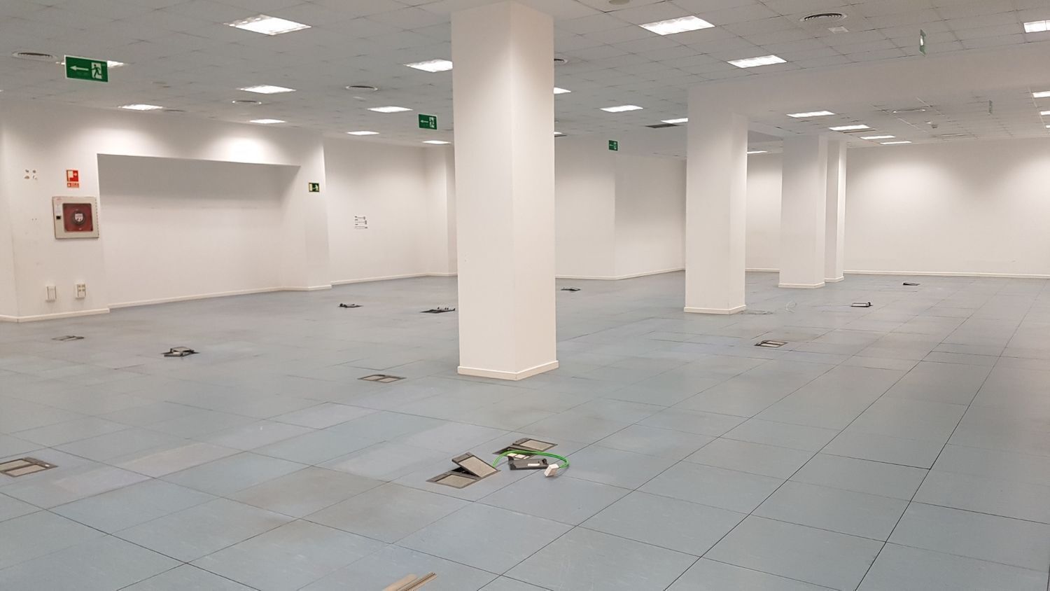 Office in SEVILLA to rent Building Photo- Image 1 of 11