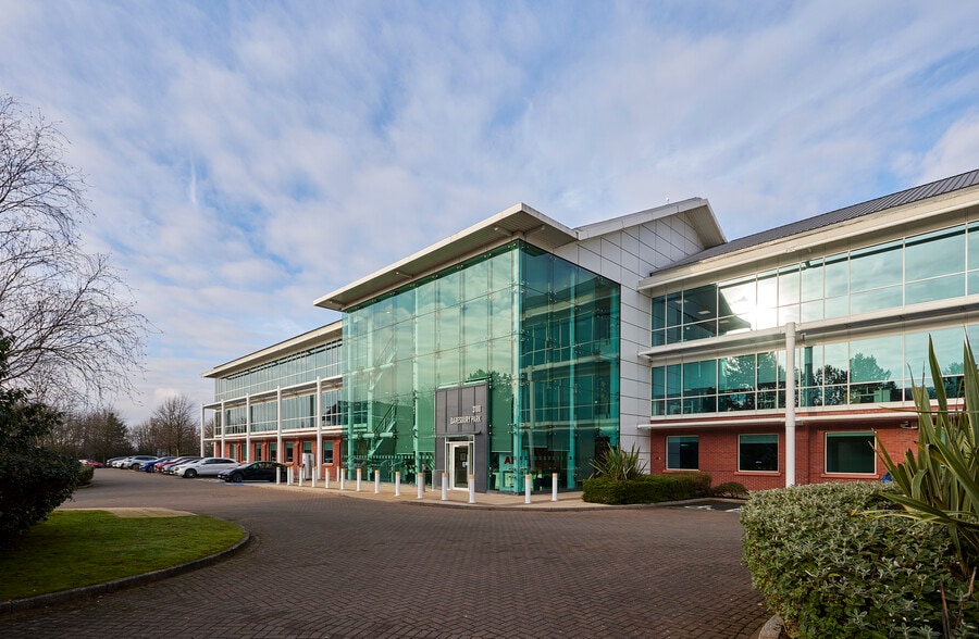 3100 Daresbury Park, Warrington to rent - Building Photo - Image 2 of 11