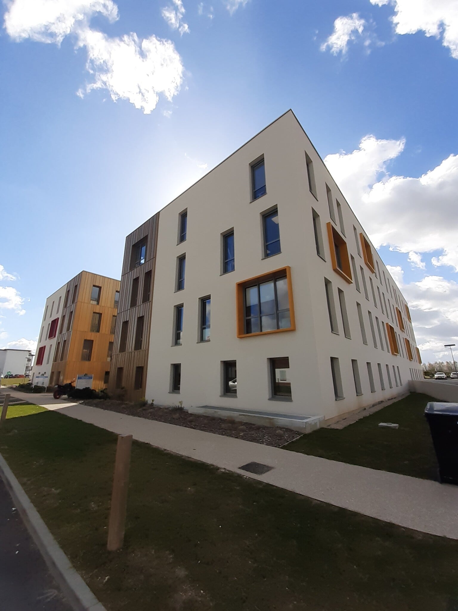 Allée de la Pépinière - OASIS, Dury to rent Interior Photo- Image 1 of 6