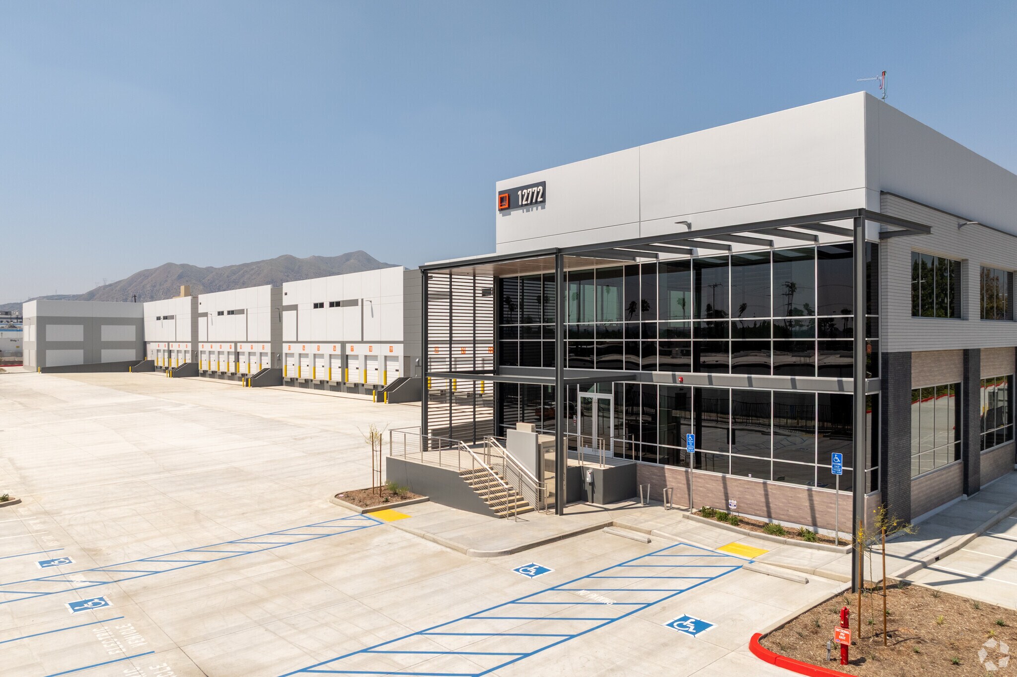 12772 San Fernando Rd, Sylmar, CA to rent Building Photo- Image 1 of 10