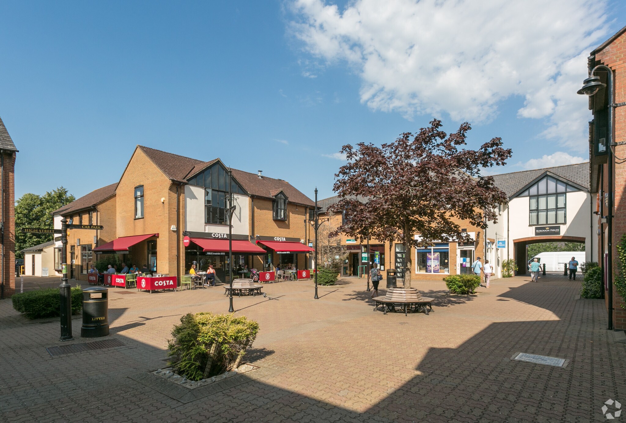 Borough Fields, Royal Wootton Bassett for sale Primary Photo- Image 1 of 1