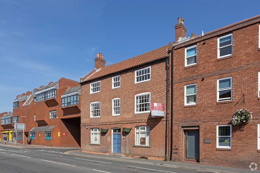 12A Lombard St, Newark to rent - Building Photo - Image 3 of 4