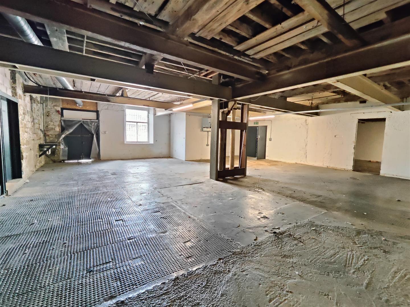 Spring Grove, Linthwaite for sale Building Photo- Image 1 of 1