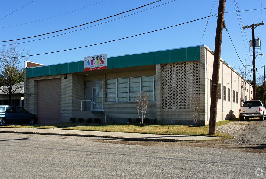 718 N Cherry St, San Antonio, TX for rent - Building Photo - Image 3 of 6