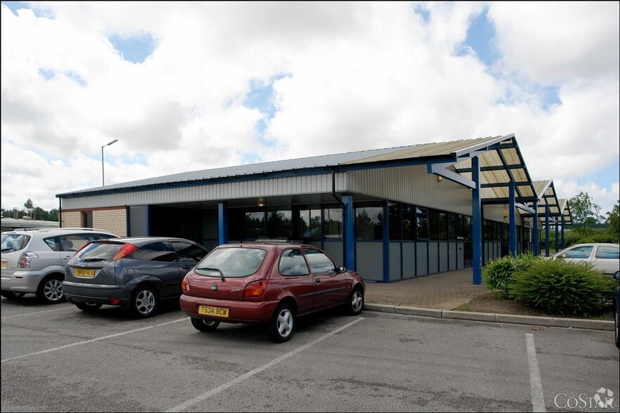 Newton Ct, Liverpool to rent - Building Photo - Image 2 of 3