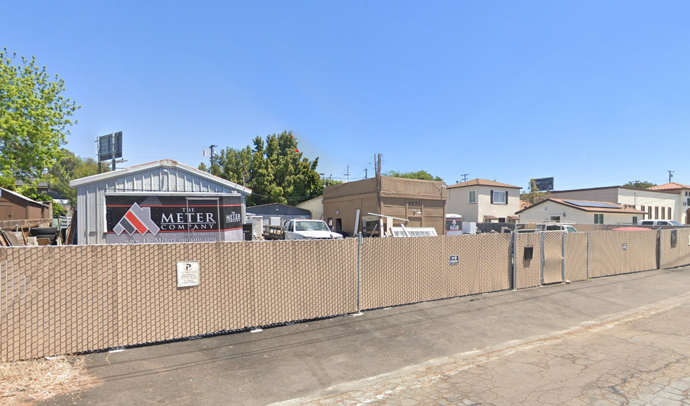 1861 Englewood Dr, Lemon Grove, CA for sale - Primary Photo - Image 1 of 1