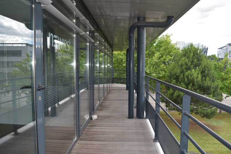 7 Place Berthe Morisot, Saint-Priest to rent - Building Photo - Image 3 of 7