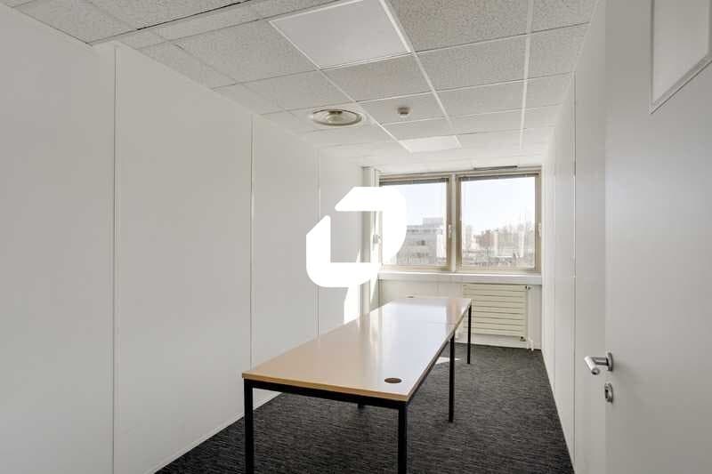 38-40 Rue Gabriel Crie, Malakoff to rent - Interior Photo - Image 2 of 15