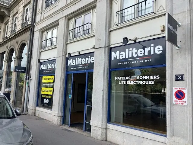 Location Commerce 120 m²
