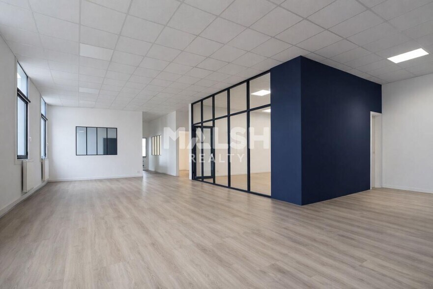 Light Industrial in Villeurbanne to rent - Interior Photo - Image 3 of 5