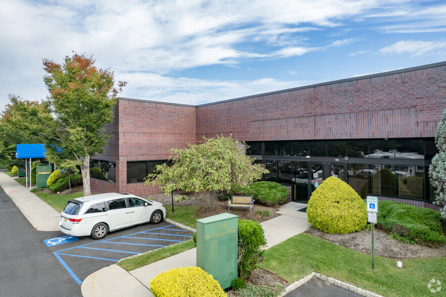 100-120 N Center Dr, North Brunswick, NJ for rent - Building Photo - Image 1 of 5