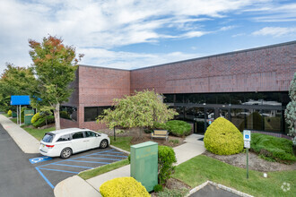 100-120 N Center Dr, North Brunswick, NJ for rent Building Photo- Image 1 of 6