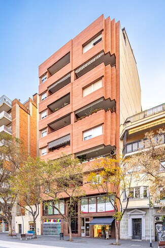 More details for Plaça De La Llibertat, 16-18, Barcelona - Build-to-Rent for Sale
