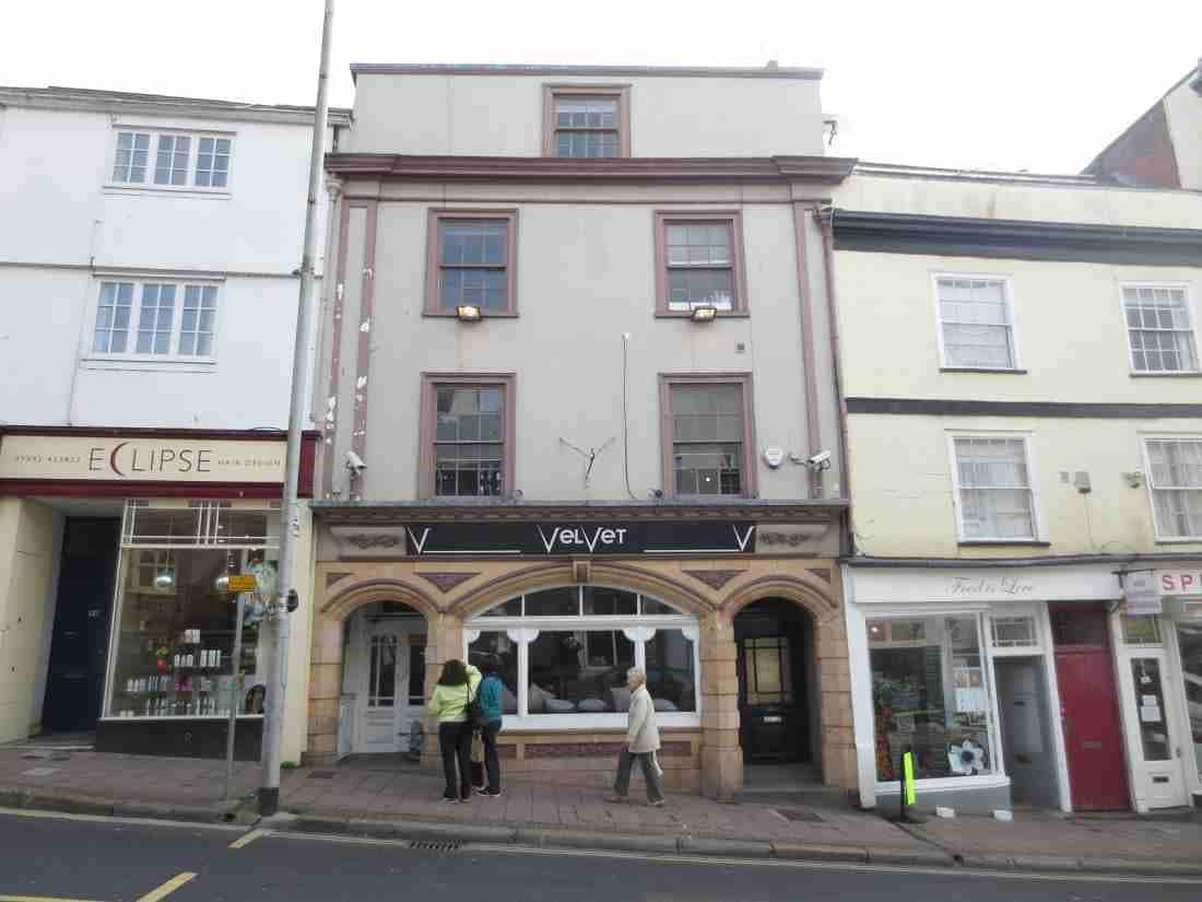 122 Fore St, Exeter for sale Primary Photo- Image 1 of 1