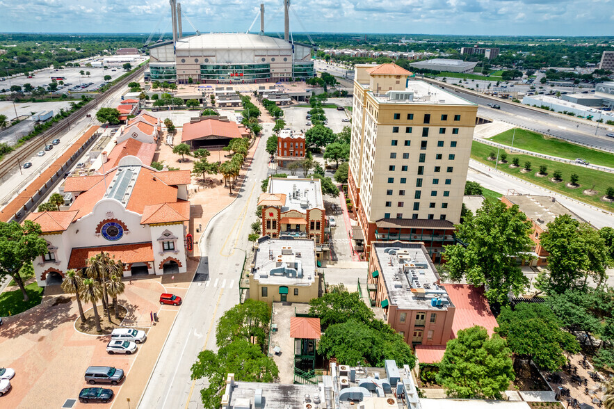 119 Heiman St, San Antonio, TX for rent - Aerial - Image 1 of 17