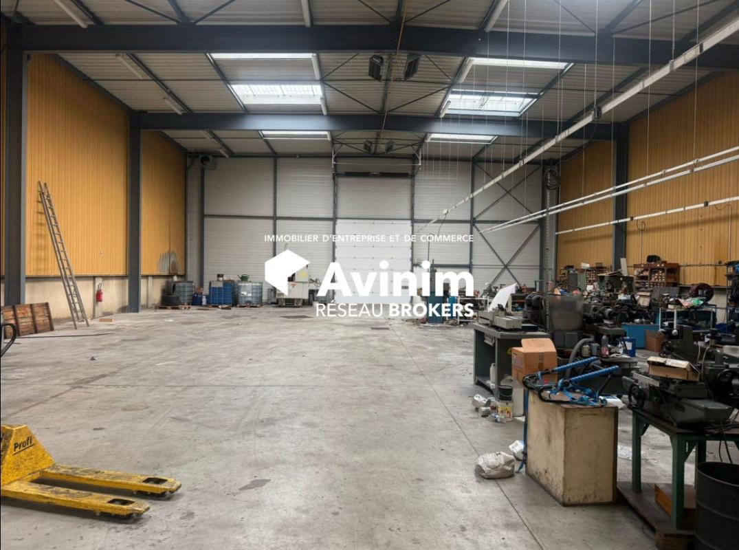 Industrial in SAINT-OUEN-L'AUMONE for sale Interior Photo- Image 1 of 6
