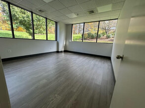 299 Industrial Ln, Torrington, CT for rent Interior Photo- Image 1 of 7