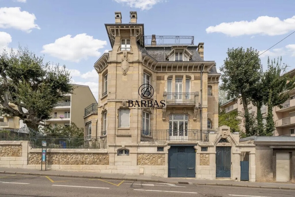 Vente Bureaux 577 m² - Photo 1