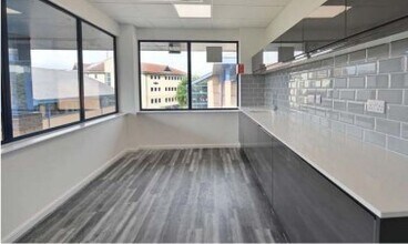 Almondsbury Business Park, Bradley Stoke to rent Interior Photo- Image 2 of 3