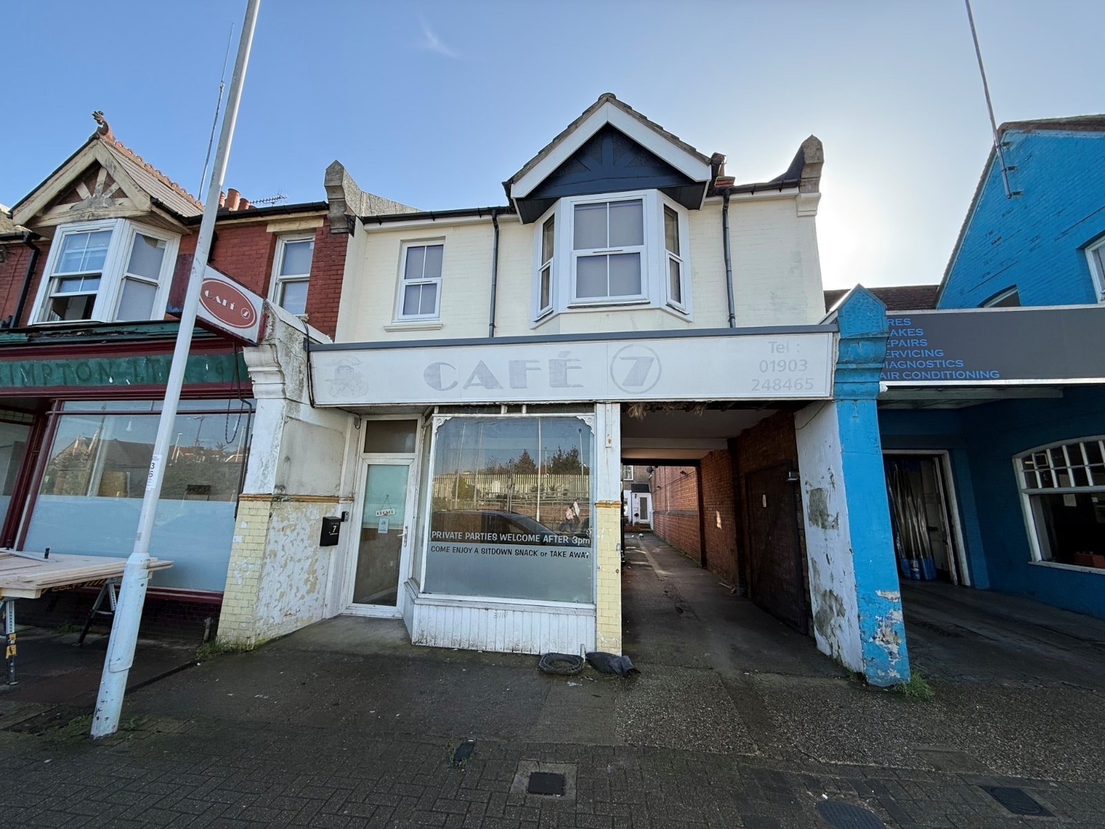 7 Tarring Rd, Worthing to rent Building Photo- Image 1 of 9