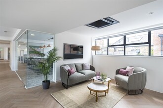4-8 Whites Grounds, London to rent Interior Photo- Image 2 of 2