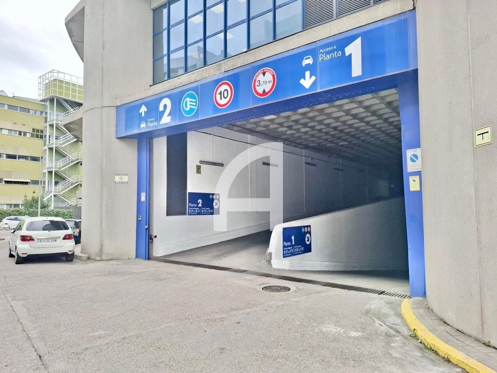 Industrial in Madrid, Madrid for sale Building Photo- Image 1 of 3