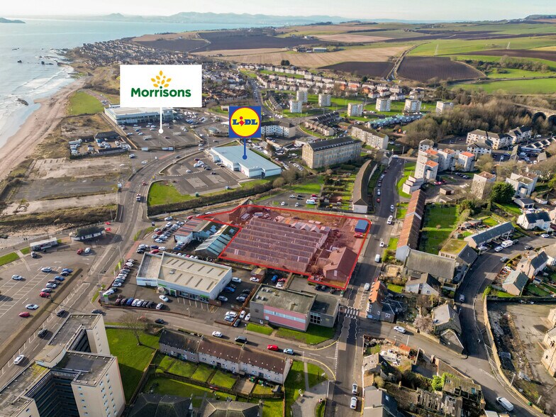 Large Retail Warehouse/ Redevelopment portfolio of 2 properties for sale on LoopNet.co.uk - Building Photo - Image 3 of 9