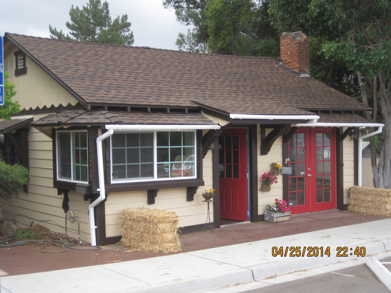 1935-1945 Alpine Blvd, Alpine, CA for sale - Primary Photo - Image 1 of 1