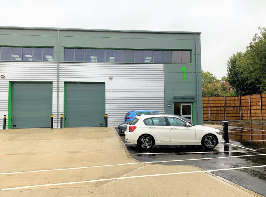 Elia Clos, High Wycombe for sale Primary Photo- Image 1 of 1