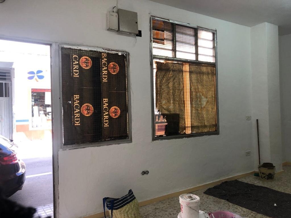 Retail in Cáceres, Cáceres to rent Building Photo- Image 1 of 5