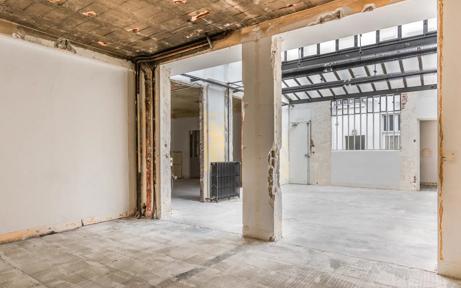 Build-to-Rent in Paris for sale Building Photo- Image 1 of 4