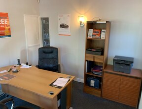 186 Meadow Head, Sheffield to rent Interior Photo- Image 2 of 3