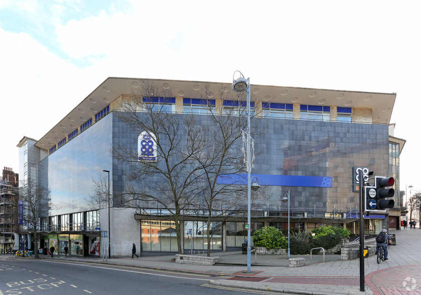 Angel St, Sheffield for rent - Building Photo - Image 3 of 5