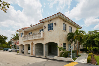 555 S Pompano Pky, Pompano Beach, FL for rent Building Photo- Image 2 of 5