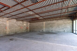 2771 & 2775 Mayport Rd, Jacksonville, FL to rent Interior Photo- Image 2 of 4