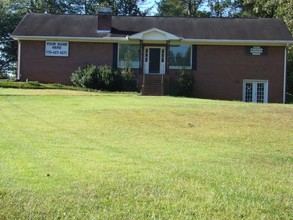 3289 Powder Springs Rd, Powder Springs, GA for sale Primary Photo- Image 1 of 1