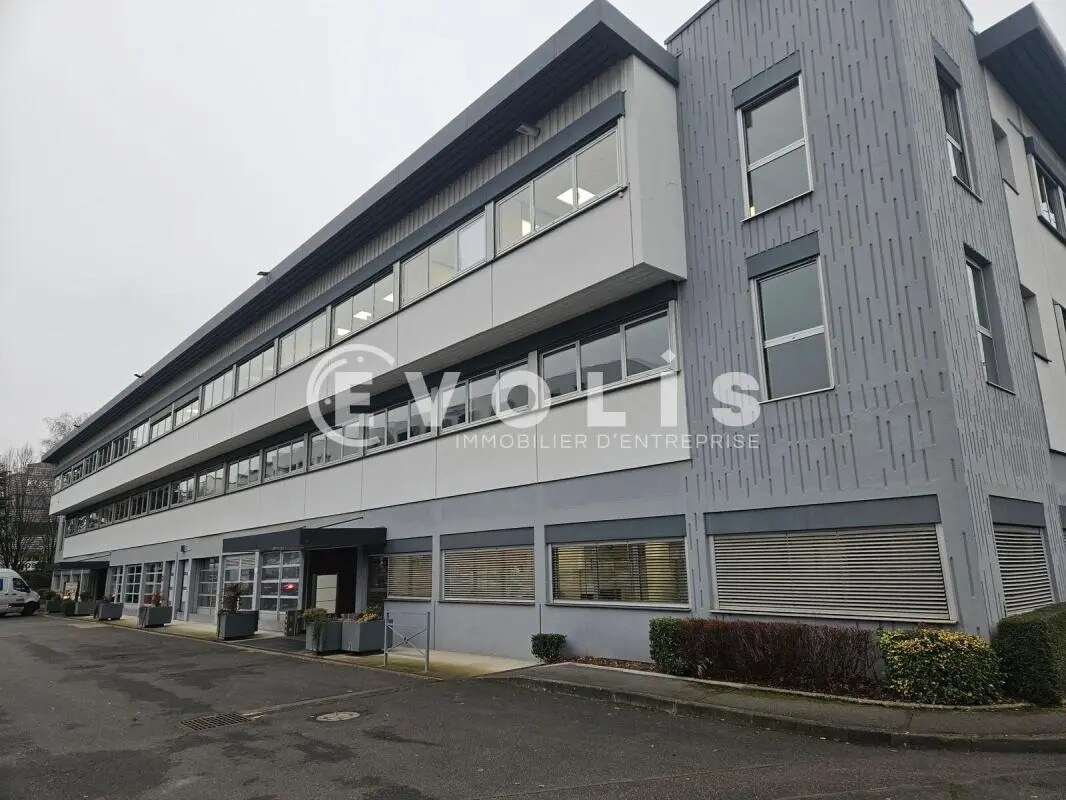 Office in Palaiseau to rent Building Photo- Image 1 of 20